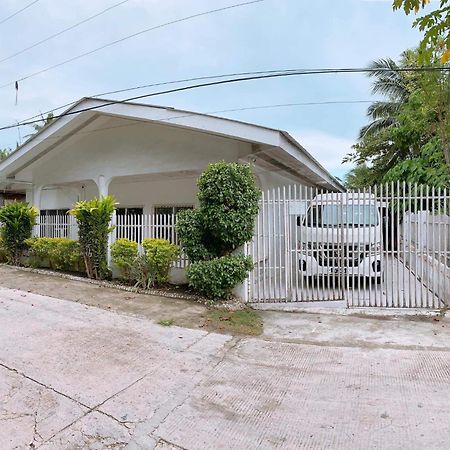 Luna Oslob Travellers Inn Luaran gambar
