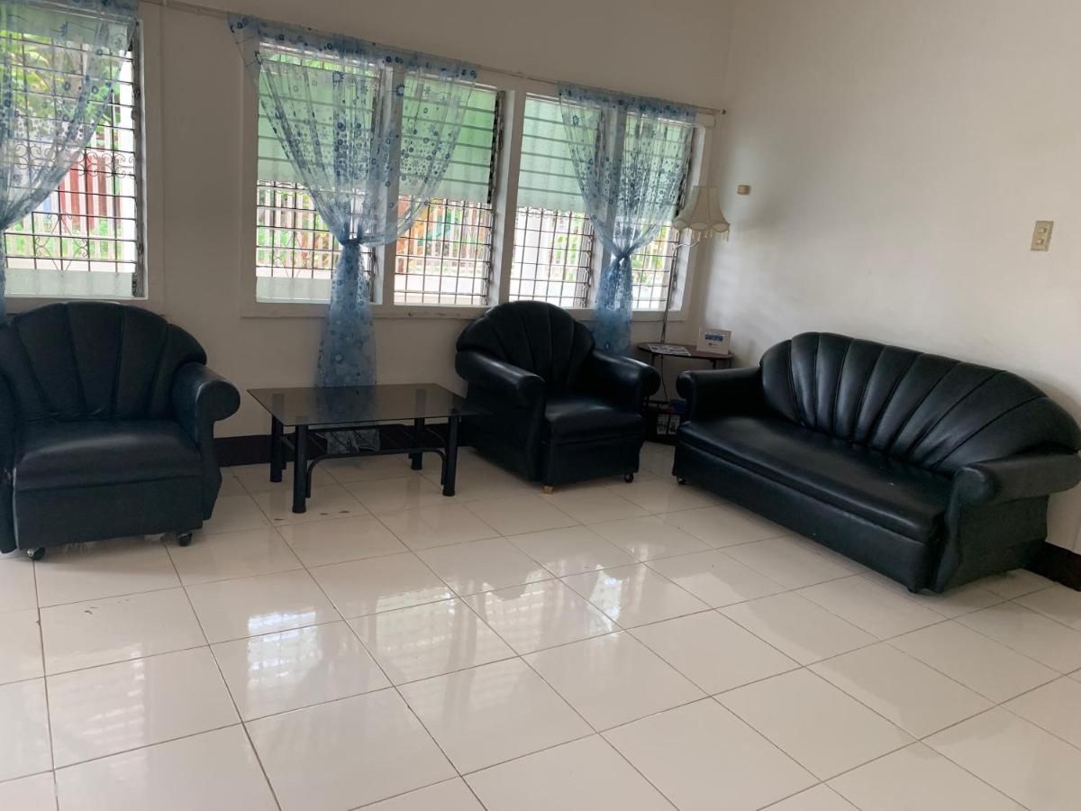 Luna Oslob Travellers Inn Luaran gambar