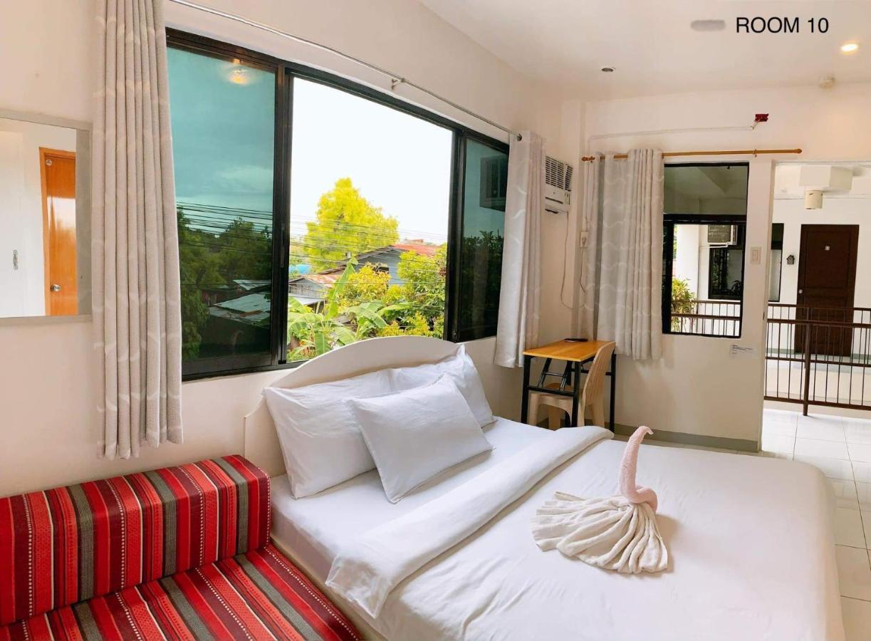 Luna Oslob Travellers Inn Luaran gambar