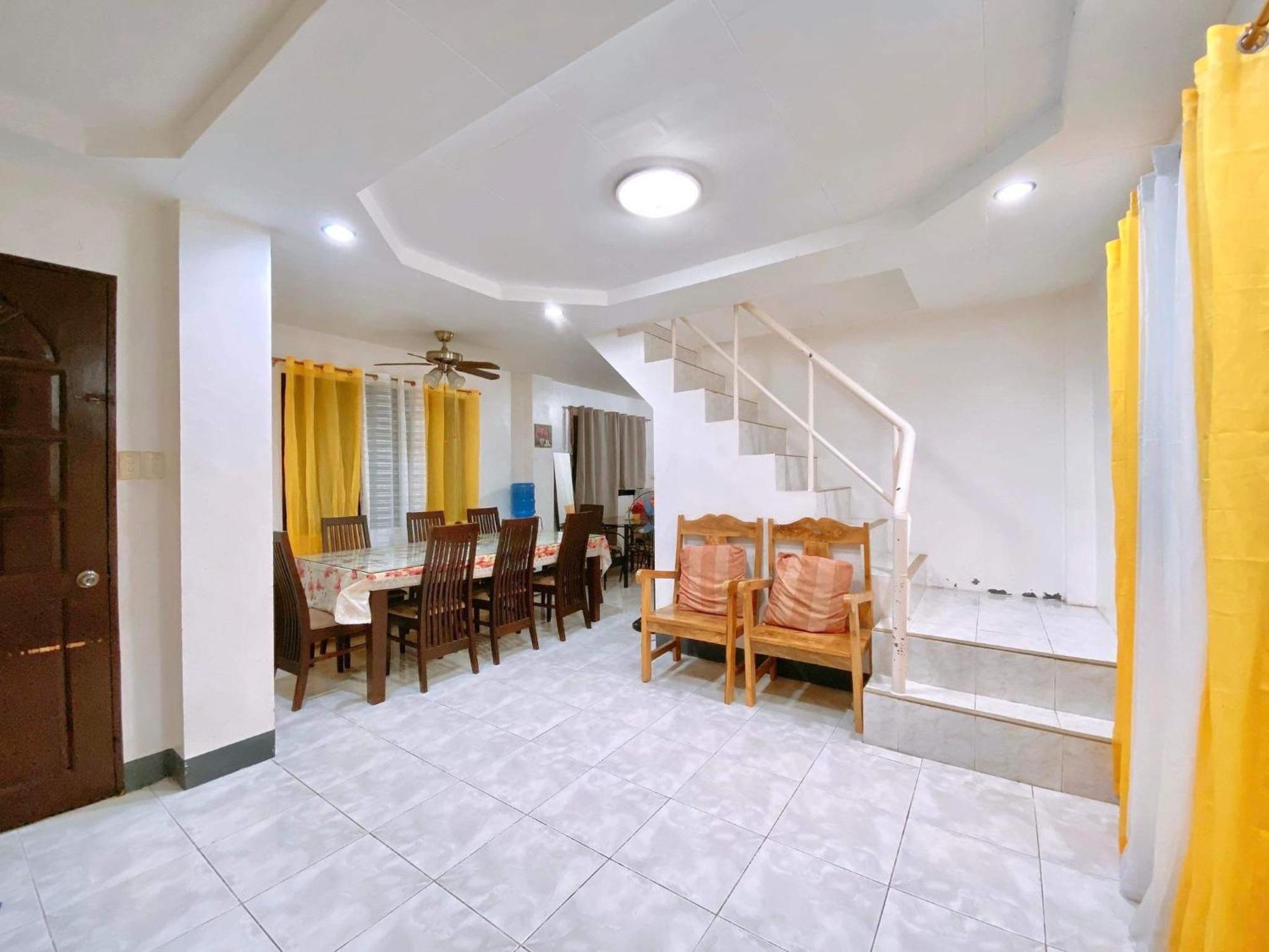 Luna Oslob Travellers Inn Luaran gambar
