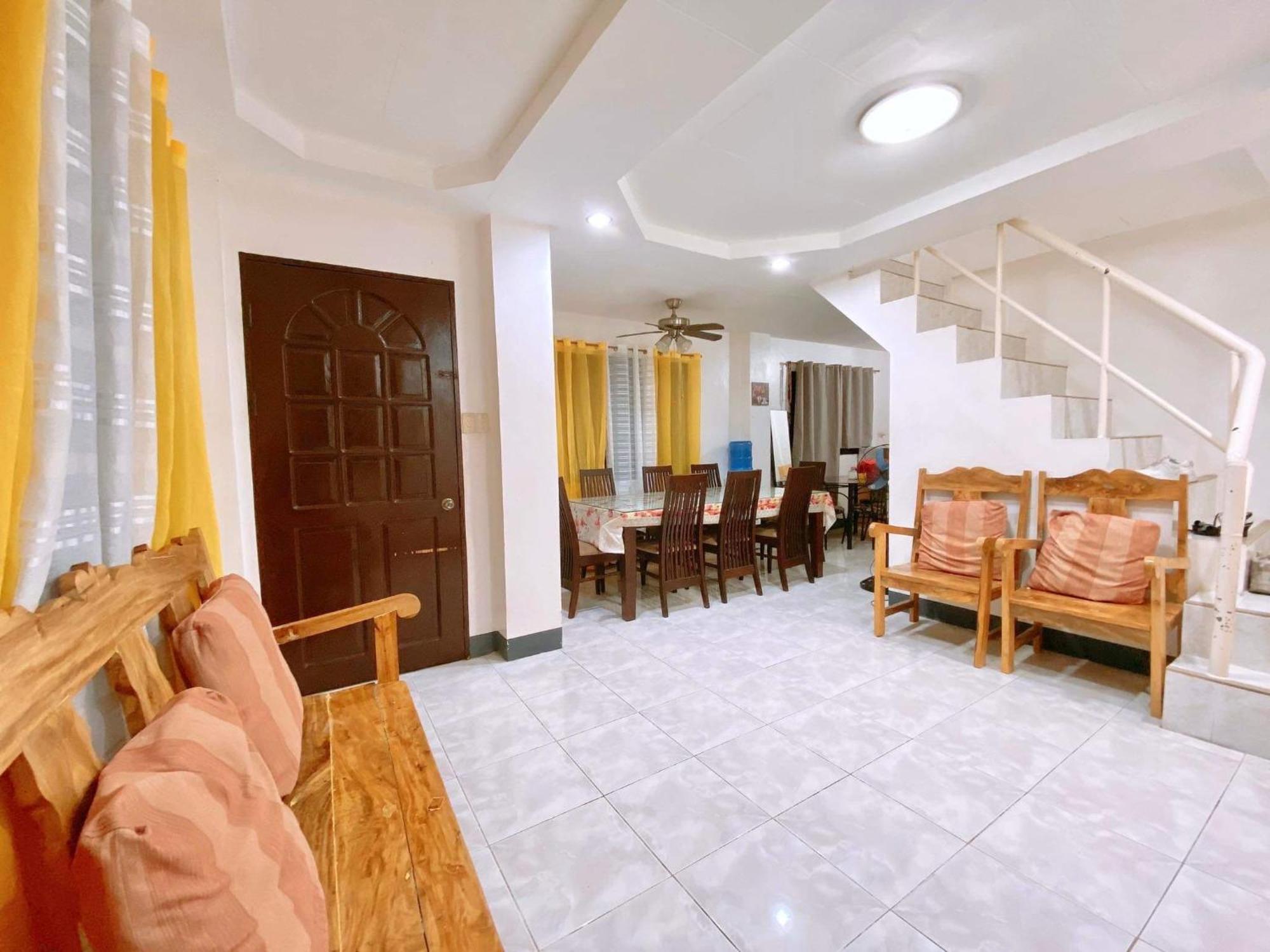 Luna Oslob Travellers Inn Luaran gambar