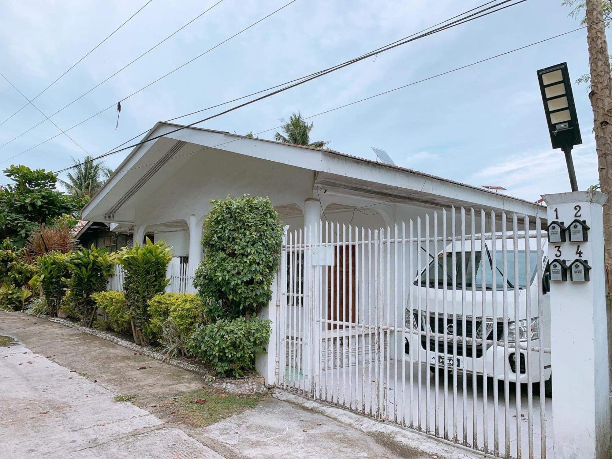 Luna Oslob Travellers Inn Luaran gambar