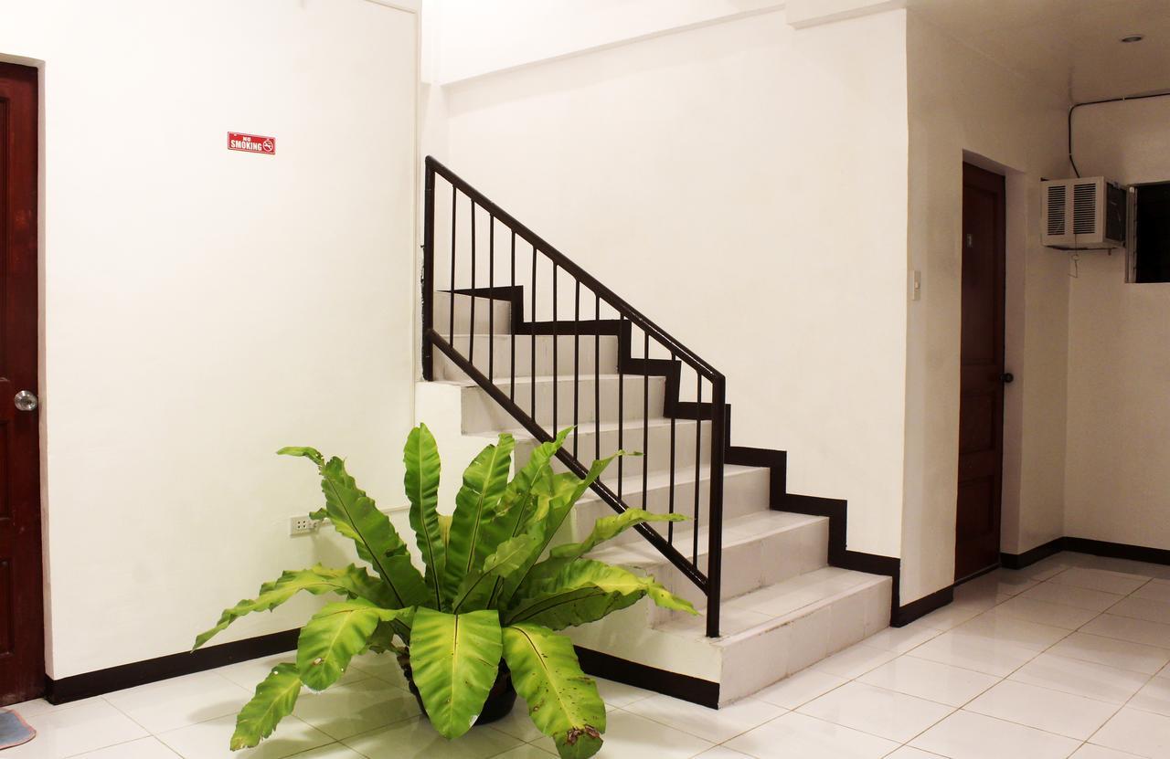 Luna Oslob Travellers Inn Luaran gambar