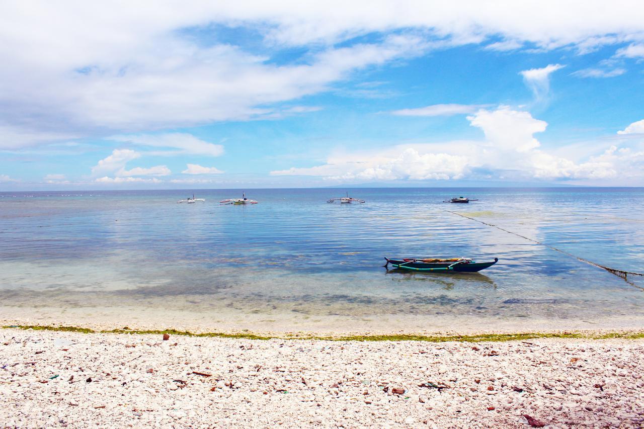 Luna Oslob Travellers Inn Luaran gambar