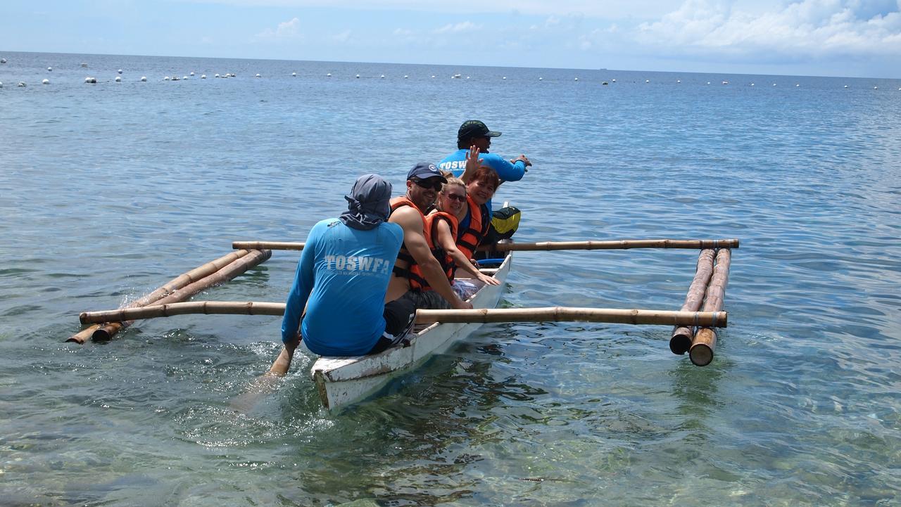 Luna Oslob Travellers Inn Luaran gambar