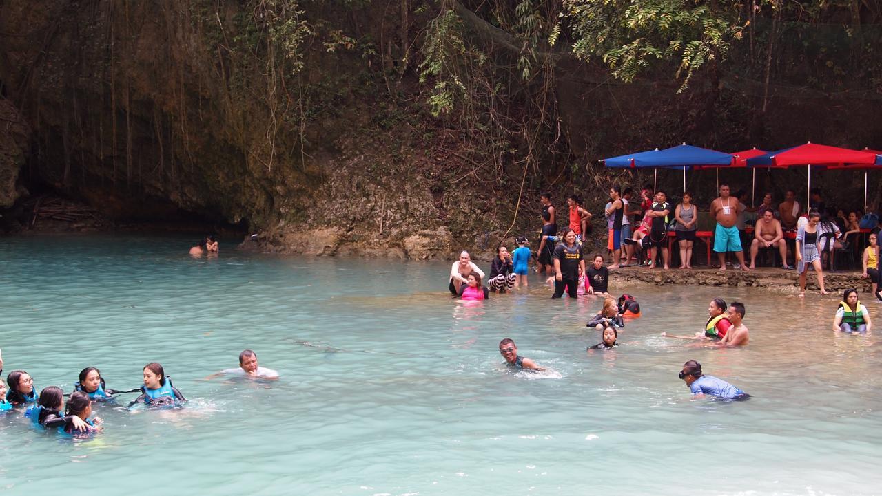 Luna Oslob Travellers Inn Luaran gambar