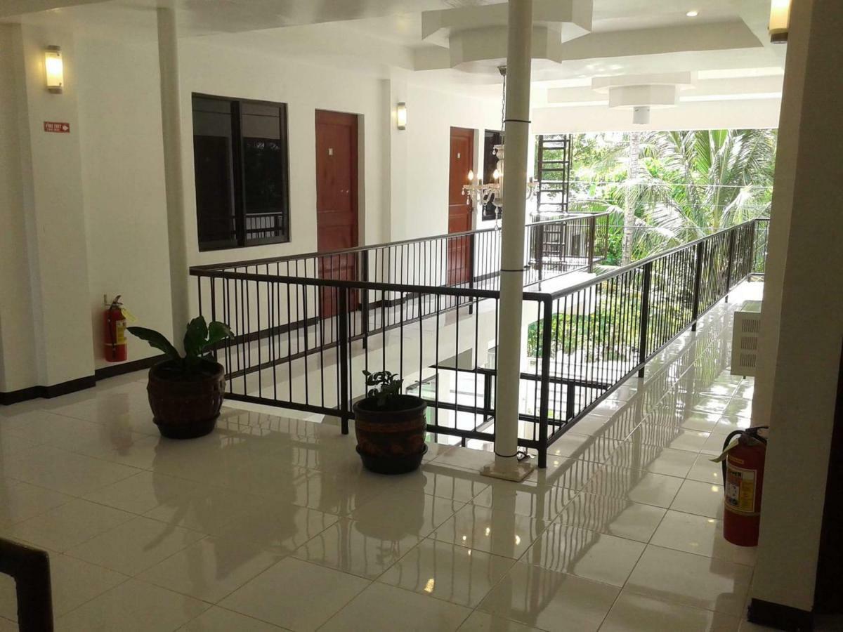 Luna Oslob Travellers Inn Luaran gambar
